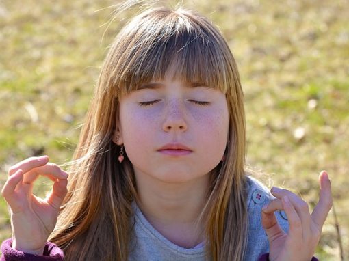 Enfant-qui-medite